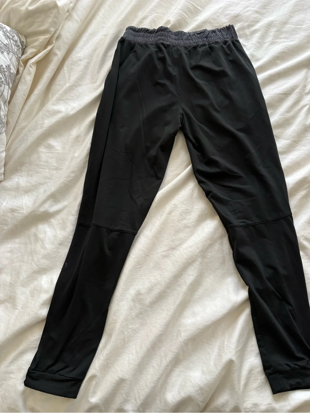 Hind slim athletic